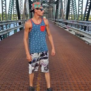 Meet your Posher, Travis